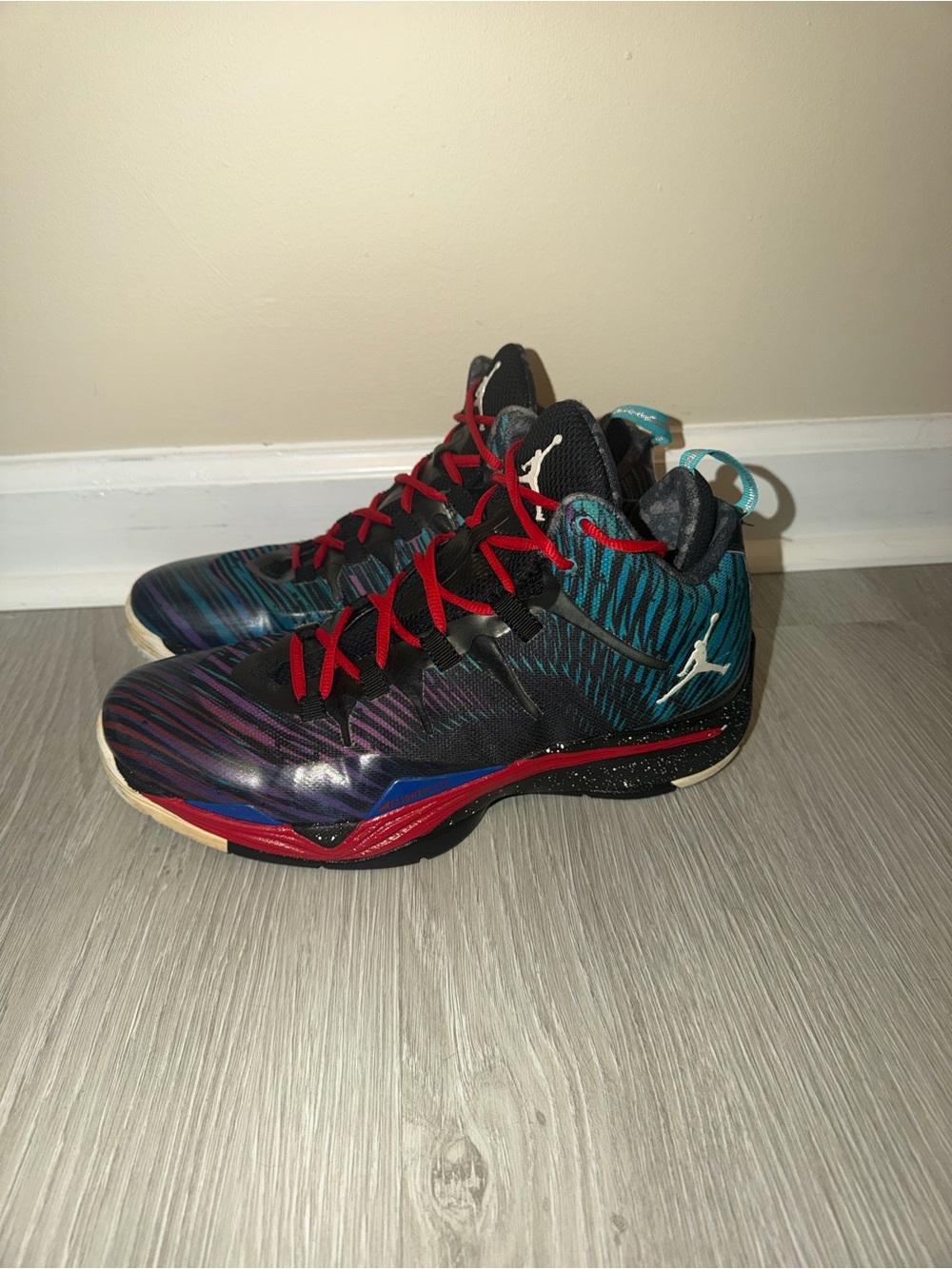 Mens Jordan’s- Super.Fly 3